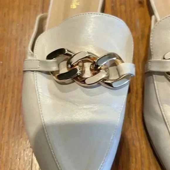 EasySmile Women’s Beige Slip-on Sandals - Size 8.5 - Picture 2 of 4